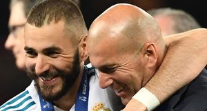 رد صريح من زيدان عن امكانية عودة بنزيما الى منتخب فرنسا