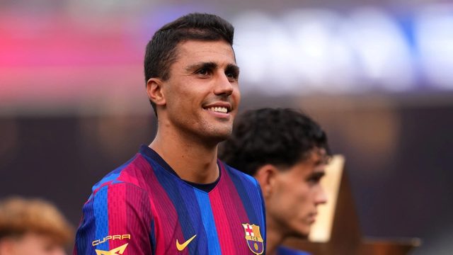 رودري يعلق على الجدل التحكيمي في الدوري الاسباني .. ” عقلية افتقدها ريال مدريد “