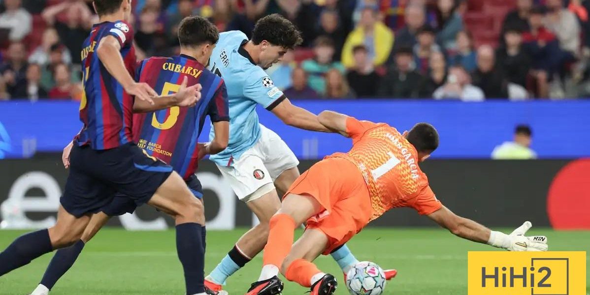 يويفا يعاقب فينورد بعد أحداث مباراة برشلونة