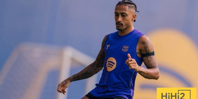 رونالدينيو سبب انتقال رافينيا إلى برشلونة